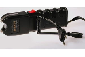 防身電擊器在哪買 電擊器違法嗎